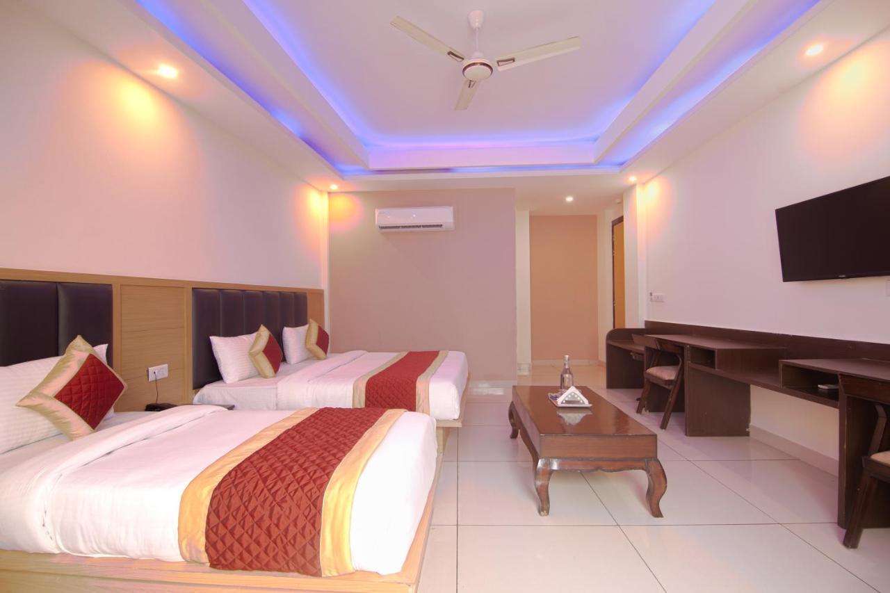 Hotel Del Inn By F9 Hotels - Near Igi Airport New Delhi Bagian luar foto